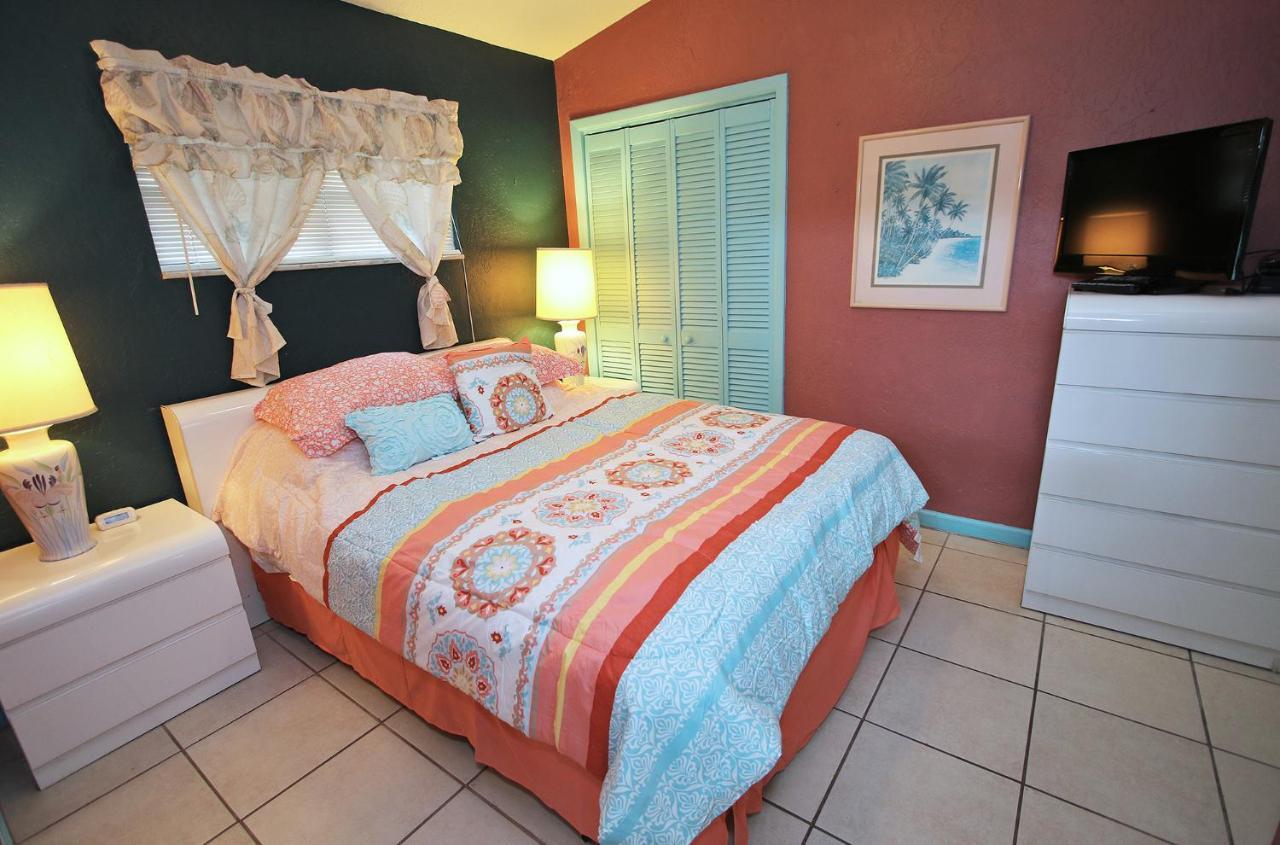 Affordable Beach Condos - One Bedroom Dlx Condos St. Pete Beach Esterno foto